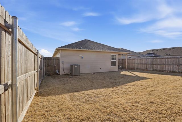 11701 Casey Drive, Yukon, OK 73099