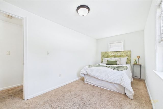 21 Golf St, Fairhaven, MA 02719
