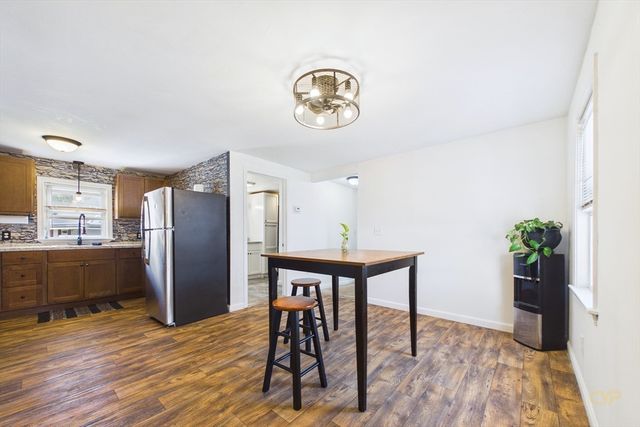 21 Golf St, Fairhaven, MA 02719