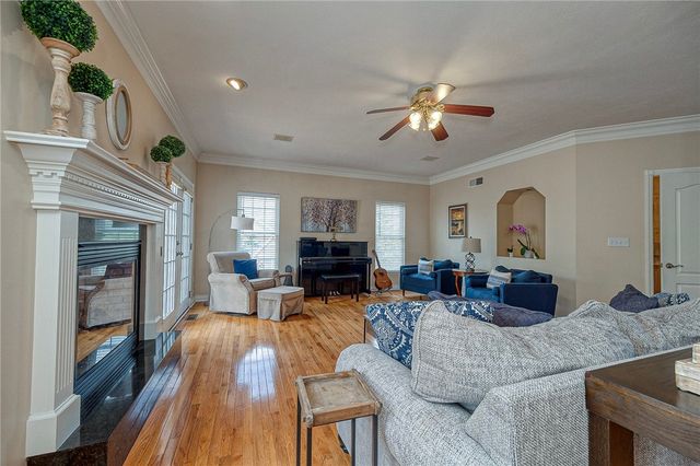9911 Le Grand Drive, Mccandless, PA 15090
