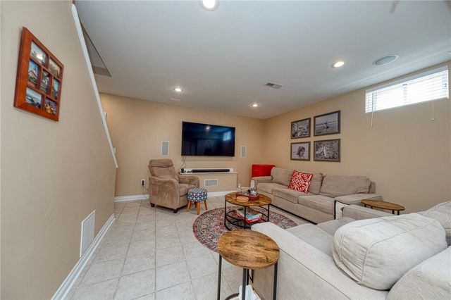 9911 Le Grand Drive, Mccandless, PA 15090