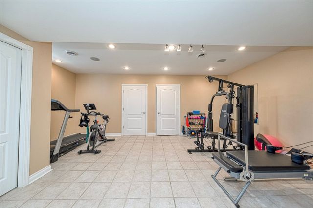 9911 Le Grand Drive, Mccandless, PA 15090