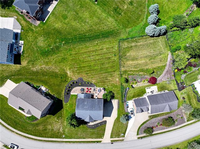 9911 Le Grand Drive, Mccandless, PA 15090