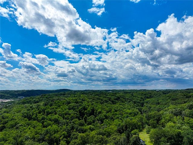 9911 Le Grand Drive, Mccandless, PA 15090