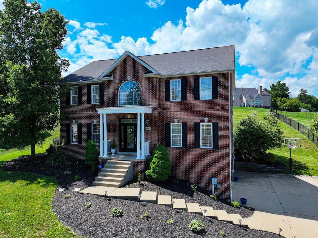 9911 Le Grand Drive, Mccandless, PA 15090