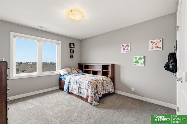 10633 S 191ST Street, Omaha, NE 68136