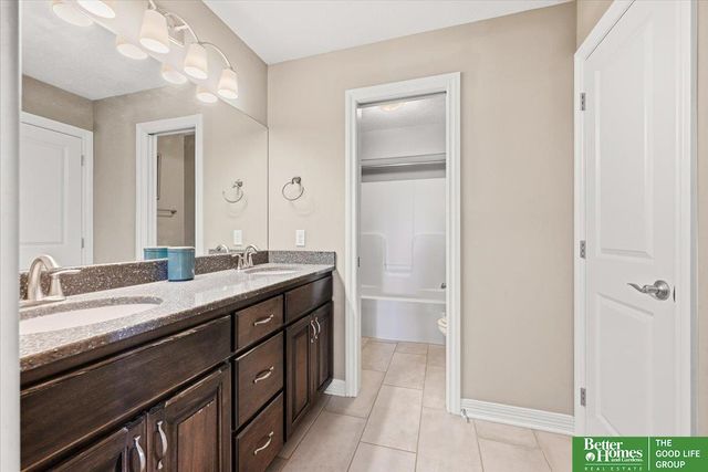 10633 S 191ST Street, Omaha, NE 68136