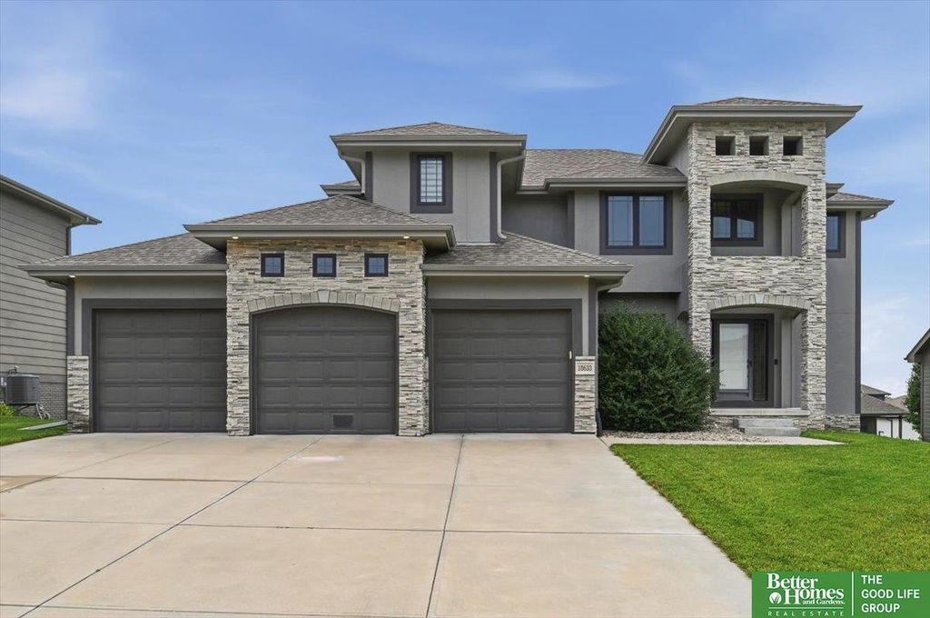 10633 S 191ST Street, Omaha, NE 68136