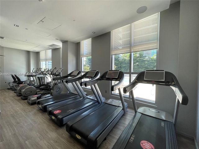 1100 S Miami Ave 2811, Miami, FL 33130