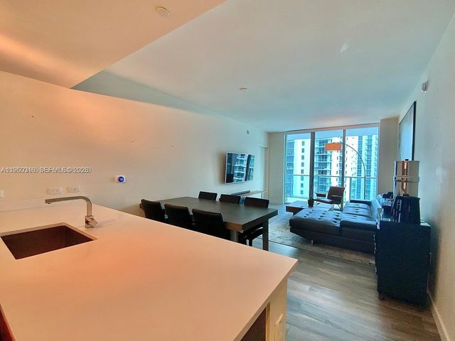 1100 S Miami Ave 2811, Miami, FL 33130