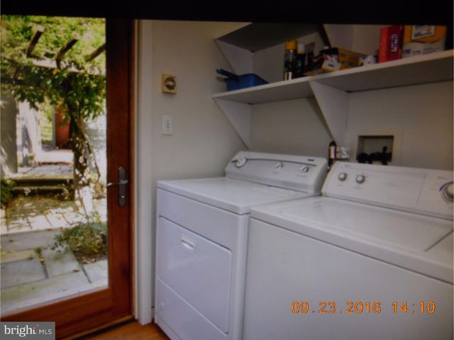 8 AZALEA LN, Media, PA 19063