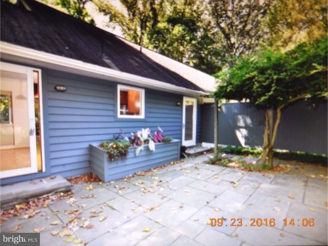 8 AZALEA LN, Media, PA 19063