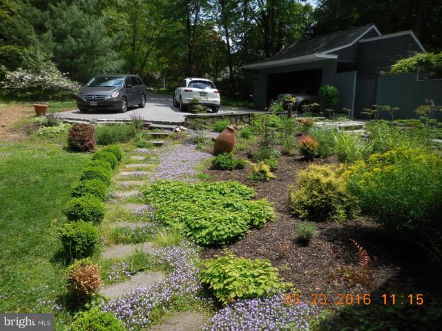 8 AZALEA LN, Media, PA 19063