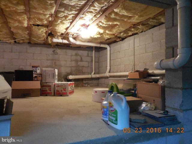 8 AZALEA LN, Media, PA 19063