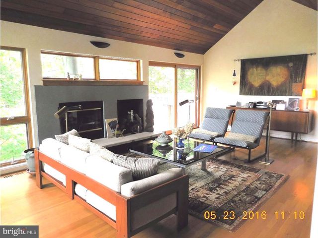 8 AZALEA LN, Media, PA 19063