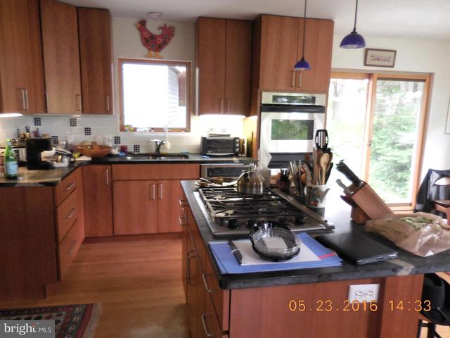 8 AZALEA LN, Media, PA 19063