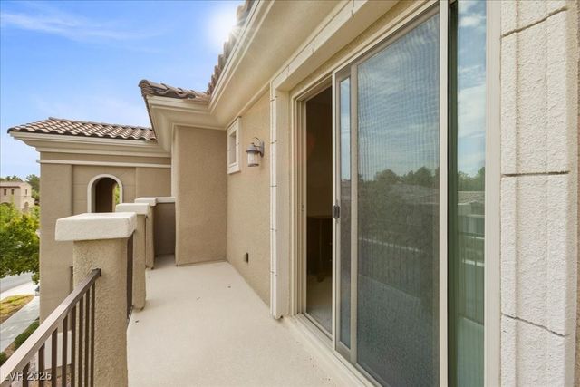 11 Carolina Cherry Drive, Las Vegas, NV 89141