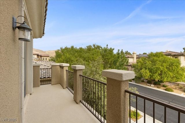 11 Carolina Cherry Drive, Las Vegas, NV 89141