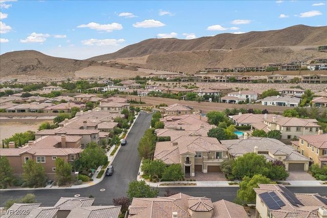 11 Carolina Cherry Drive, Las Vegas, NV 89141