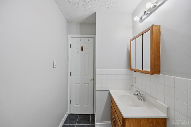 2903 Roslyn Drive, Middletown, OH 45044