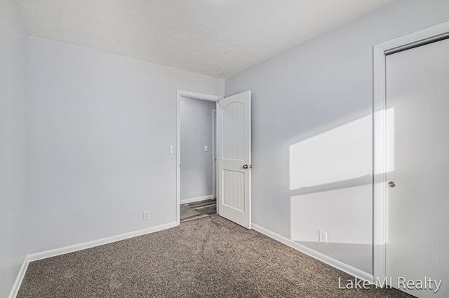 1241 S Marymark Drive, Georgetown Twp, MI 49428