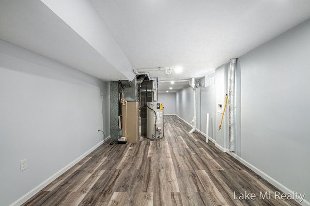 1241 S Marymark Drive, Georgetown Twp, MI 49428