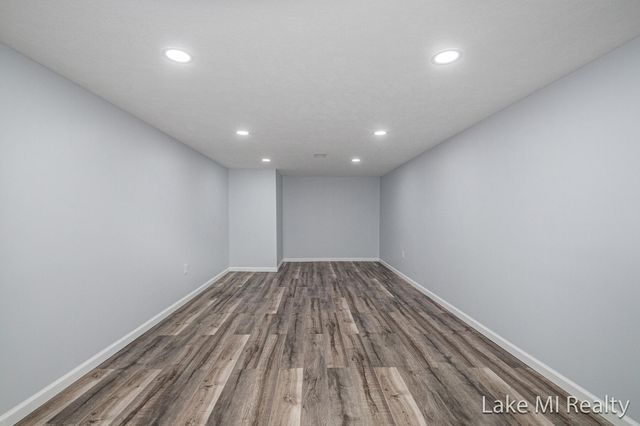 1241 S Marymark Drive, Georgetown Twp, MI 49428