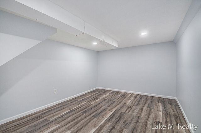 1241 S Marymark Drive, Georgetown Twp, MI 49428