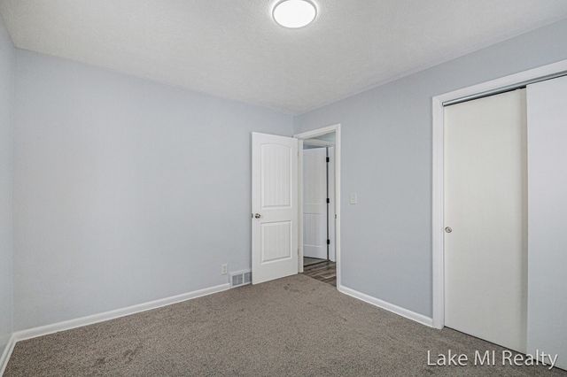 1241 S Marymark Drive, Georgetown Twp, MI 49428