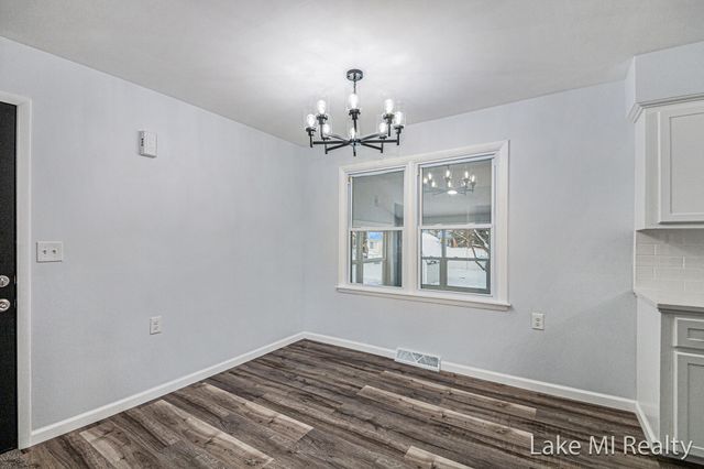 1241 S Marymark Drive, Georgetown Twp, MI 49428