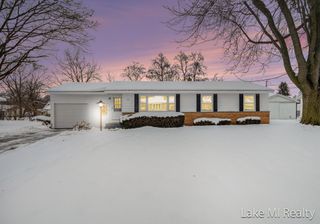 1241 S Marymark Drive, Georgetown Twp, MI 49428