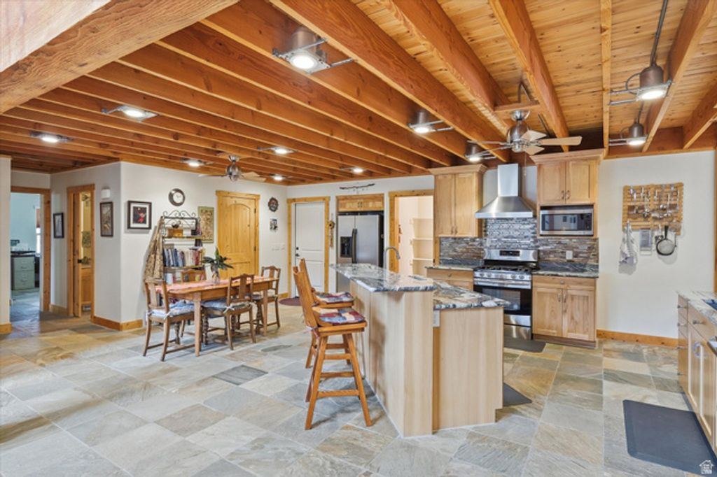 Image 12 of property listing at 11116 S 800 E, Paradise, UT 84328