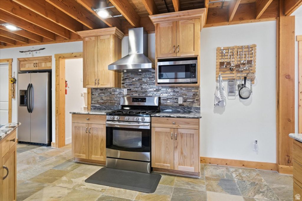 Image 13 of property listing at 11116 S 800 E, Paradise, UT 84328