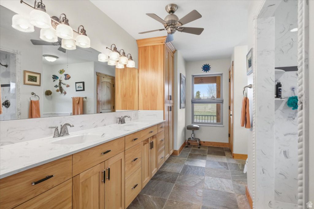 Image 20 of property listing at 11116 S 800 E, Paradise, UT 84328