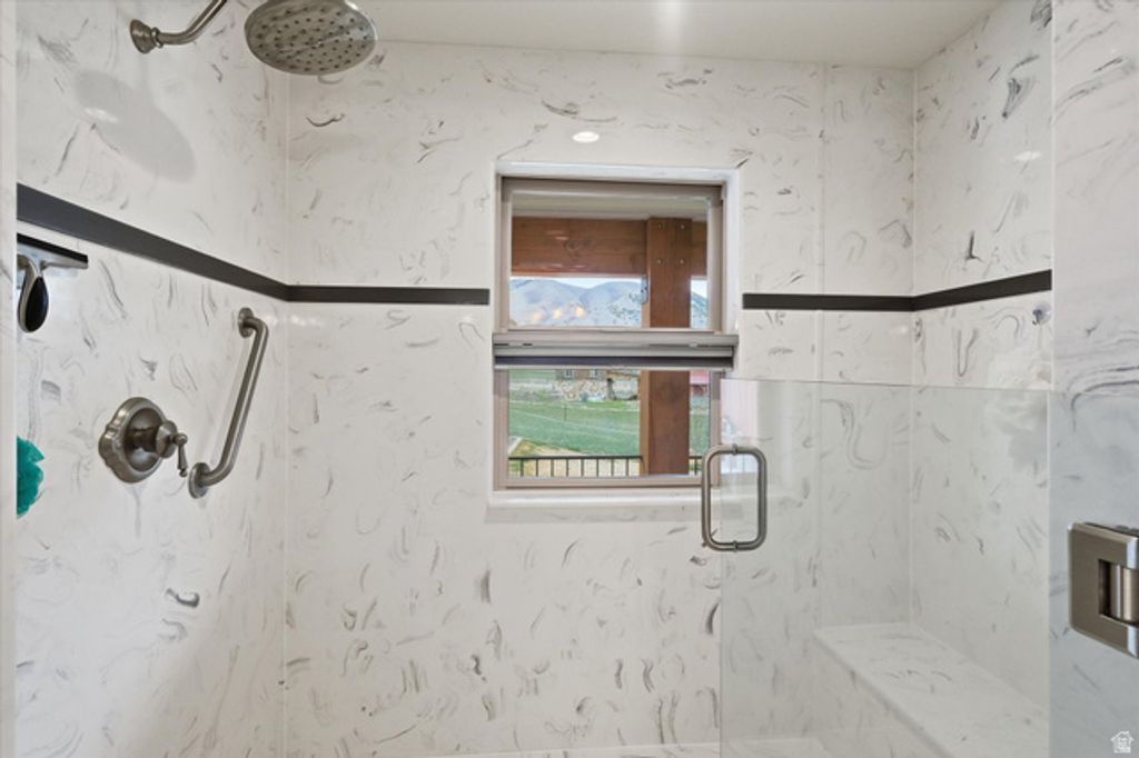 Image 21 of property listing at 11116 S 800 E, Paradise, UT 84328