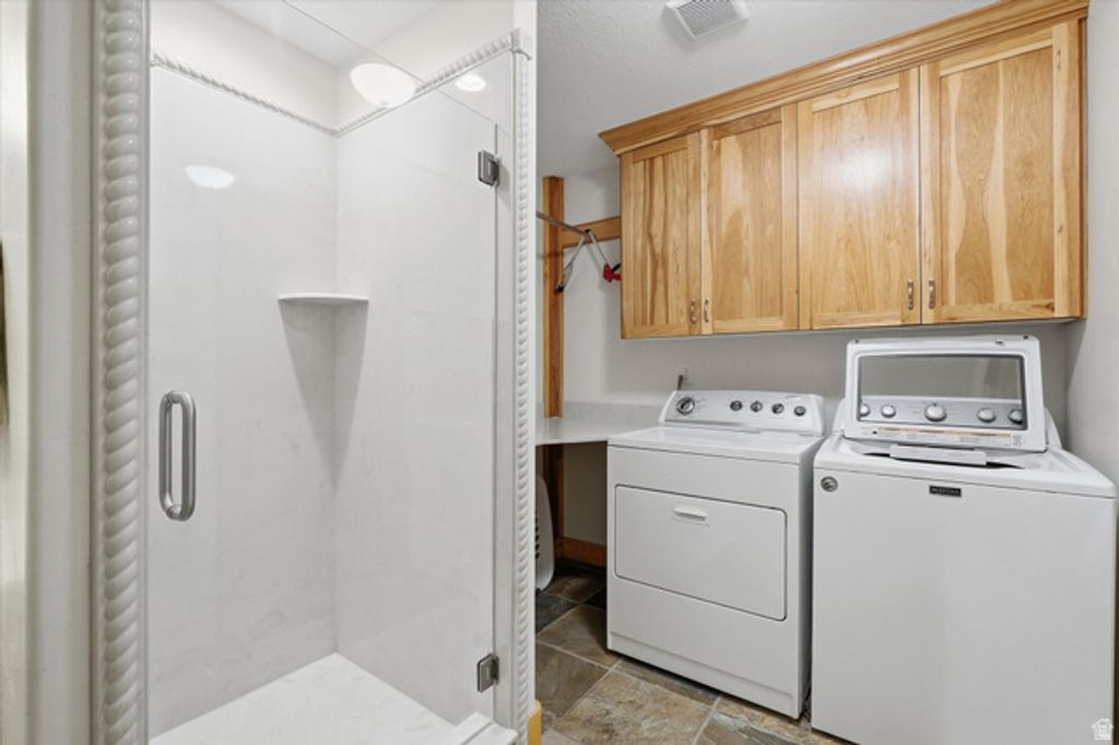 Image 26 of property listing at 11116 S 800 E, Paradise, UT 84328