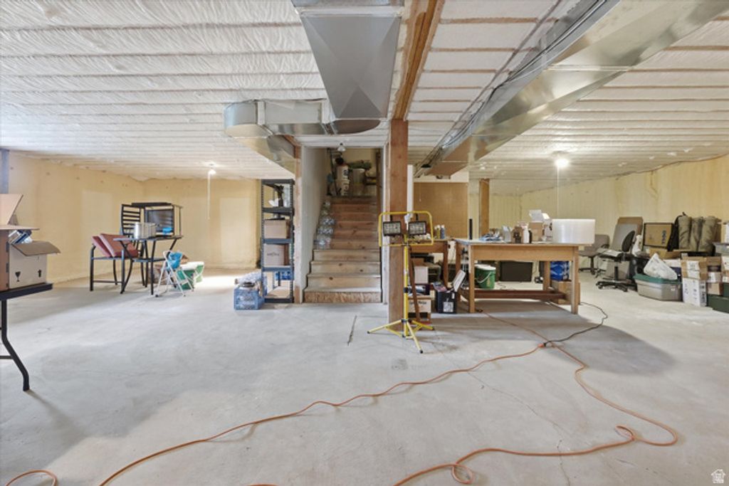 Image 40 of property listing at 11116 S 800 E, Paradise, UT 84328