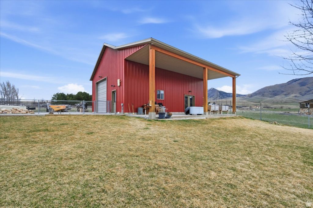 Image 53 of property listing at 11116 S 800 E, Paradise, UT 84328