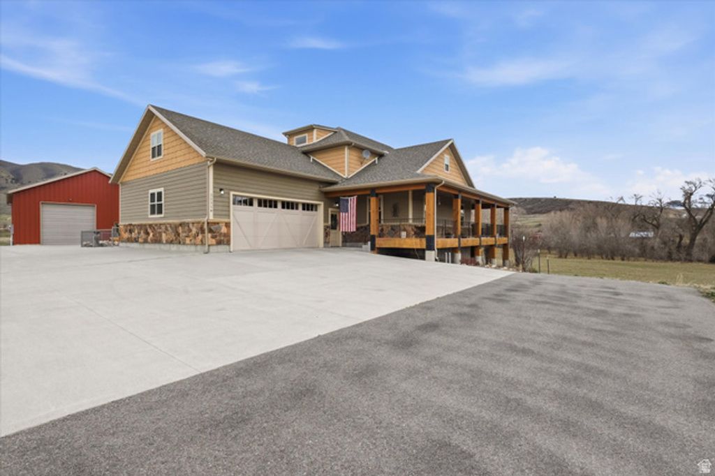 Image 55 of property listing at 11116 S 800 E, Paradise, UT 84328