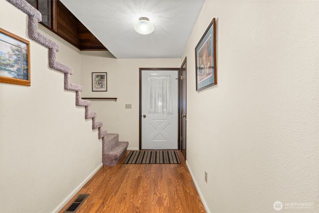 132 Armstrong Road, Chehalis, WA 98532