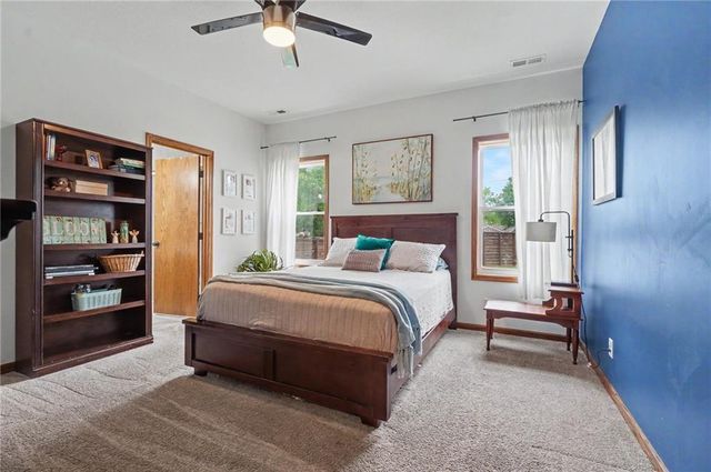 1414 E 25th Terrace, Lawrence, KS 66046