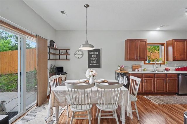 1414 E 25th Terrace, Lawrence, KS 66046