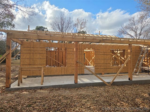 1118 N Locust Avenue, Westville, OK 74965