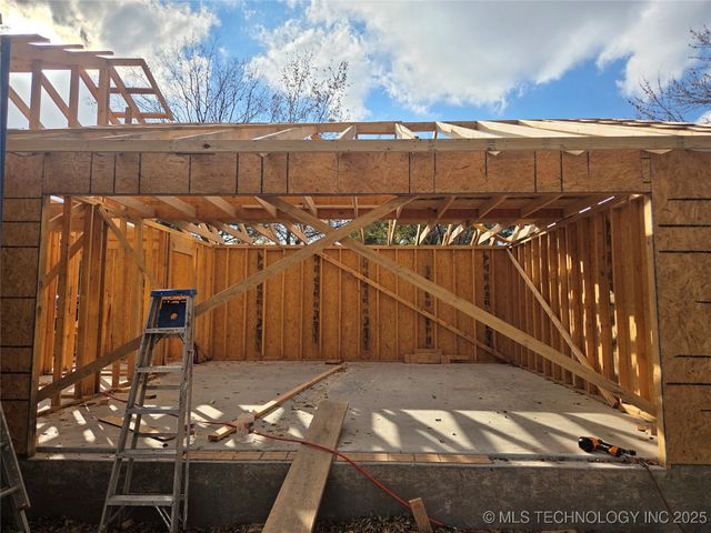 1118 N Locust Avenue, Westville, OK 74965