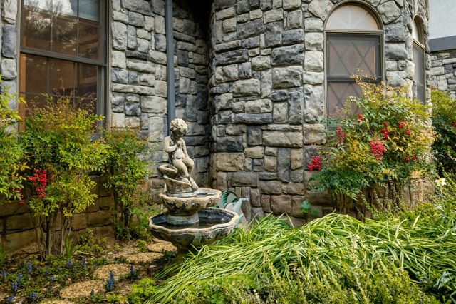 10526 Indian Shack Rd, Nevada City, CA 95959