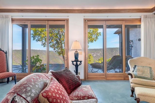 10526 Indian Shack Rd, Nevada City, CA 95959