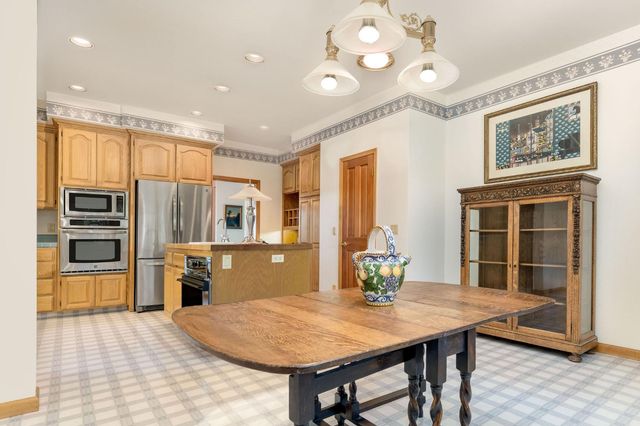 10526 Indian Shack Rd, Nevada City, CA 95959