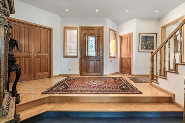 10526 Indian Shack Rd, Nevada City, CA 95959