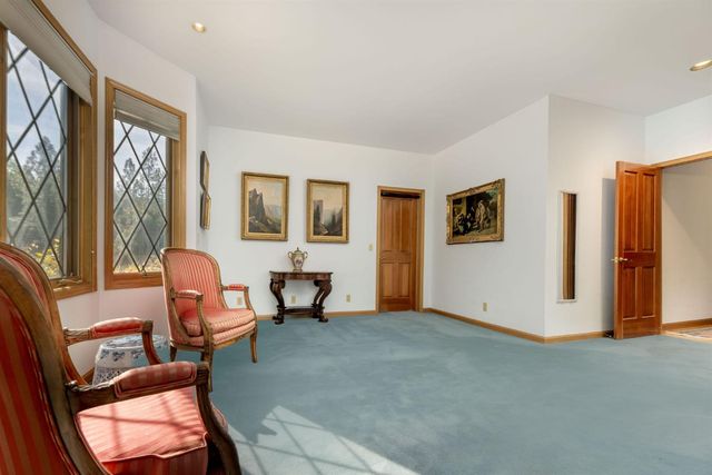 10526 Indian Shack Rd, Nevada City, CA 95959