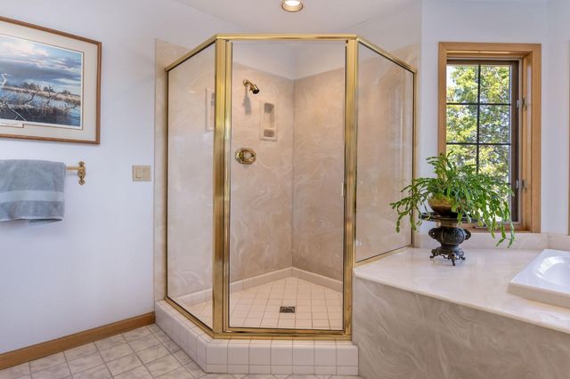 10526 Indian Shack Rd, Nevada City, CA 95959